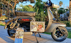 Lambretta d'epoca preparata per un lungo viaggio con cilindro Mugello 225 ,accensione elettronica Varitronic, serbatoio maggiorato Europlast, ammortizzatore  questa è la configurazione scelta per aumentare affidabilità e prestazioni